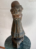 Bronzefigur