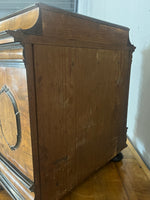 Modell-Kabinettschrank