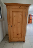 Nadelholzschrank