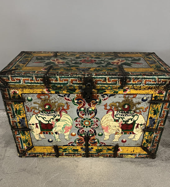 Asiatische Hochzeitstruhe