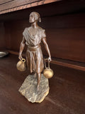 Bronzefigur