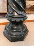 Serpentin Säule